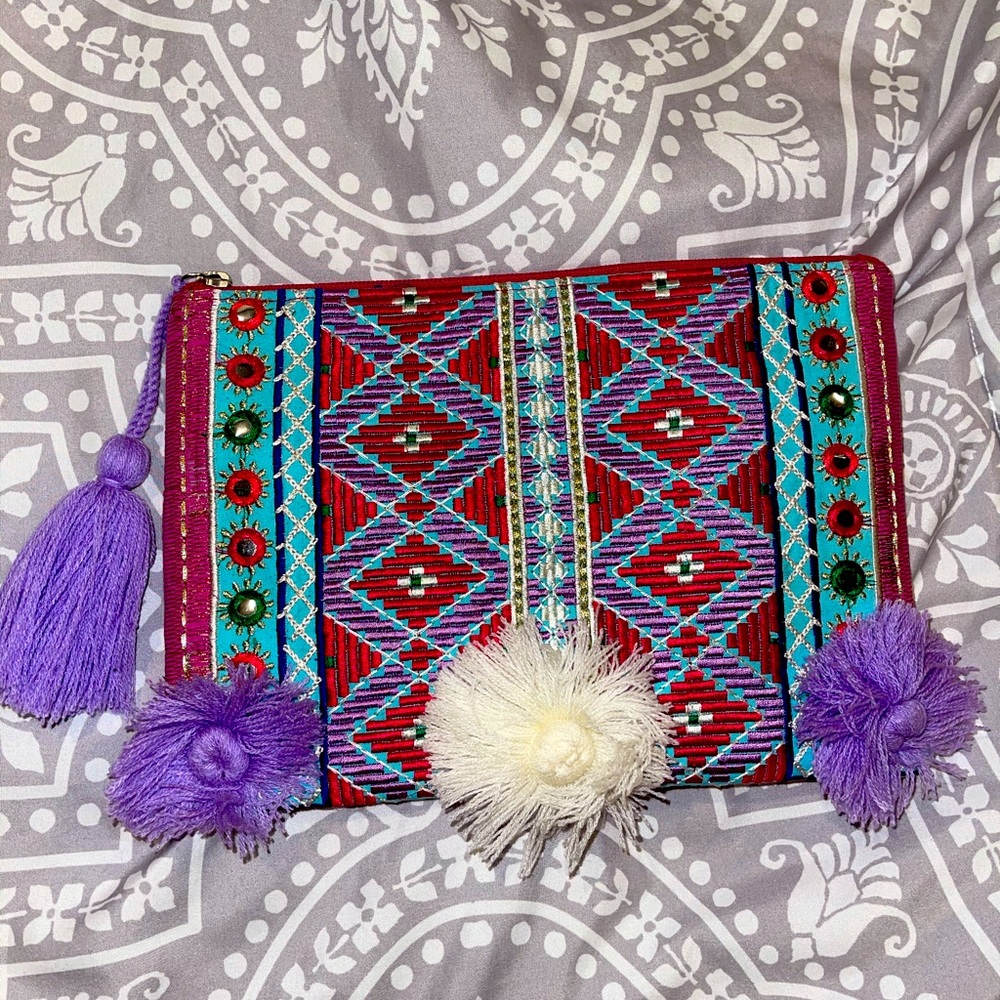 Shiraleah Tassel Clutch/Clutch